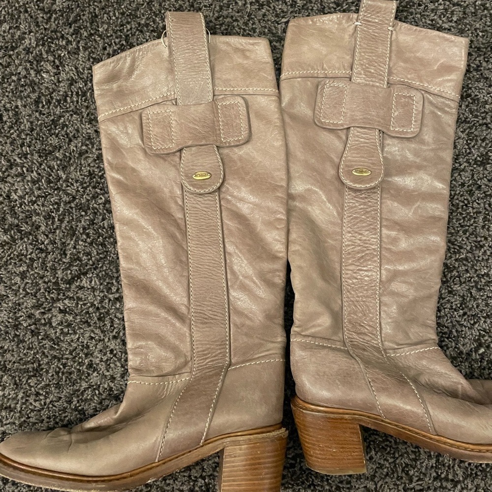 100% authentic Chloe boots